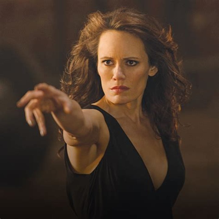 Actor Emily Swallow is coming to Heroes Comic Con Heroes Comic Con