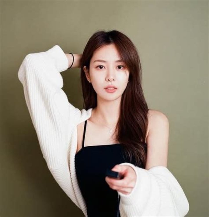 Actress Song Da Eun From “Heart Signal 2” Allegedly Had A Big Role In