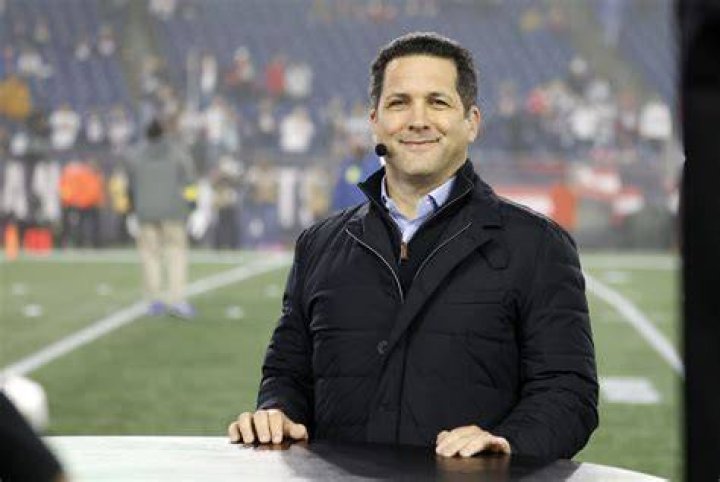 Adam Schefter (NFL) Bio, Wiki, Age, Height, Family, Wife, ESPN, Salary