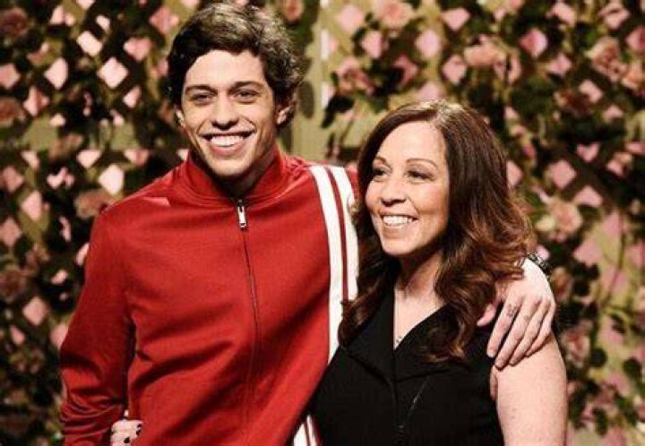 Amy Waters Davidson Age, Biography, Height, Net Worth, Family & Facts