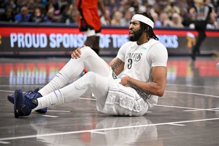 Anthony Davis on Hall of Fame pace as he celebrates his 25th birthday
