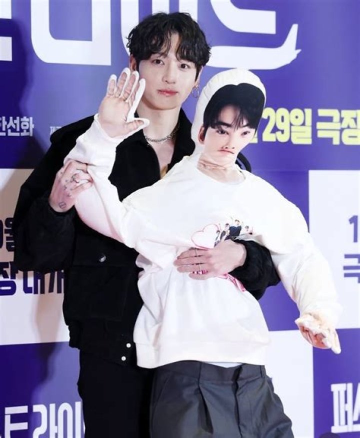 ASTRO&rsquo;s Cha Eun Woo Goes Viral After &ldquo;Running Man&rdquo; Clip Shows How Much