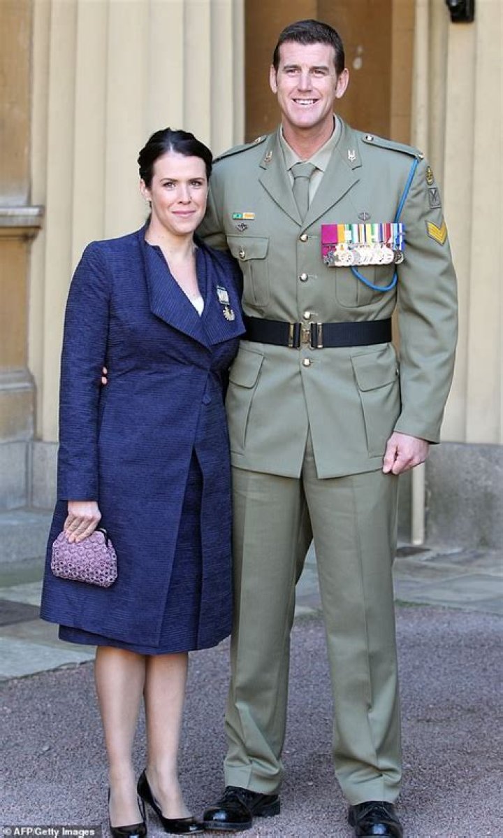 Ben RobertsSmith age, height and weight