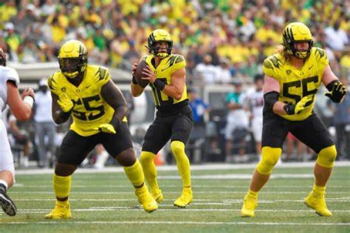 Bo Nix, Oregon Ducks aiming for more explosive plays