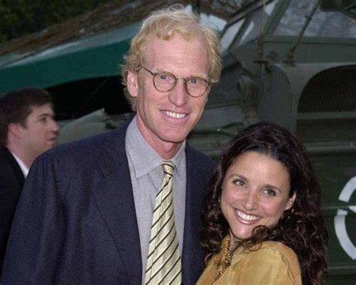 Brad Hall Weight Height Ethnicity Hair Color