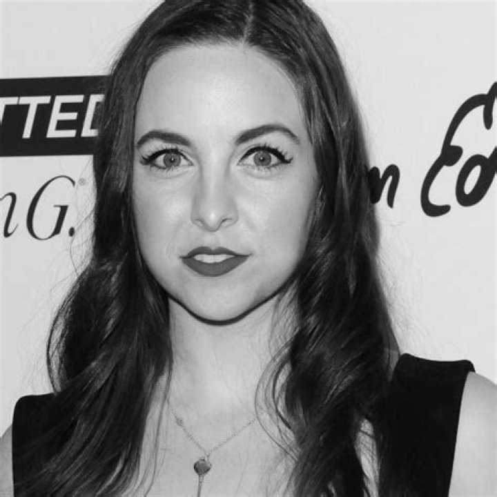 Brittany Curran Bio, Net Worth 2023, Age, Height, & Career