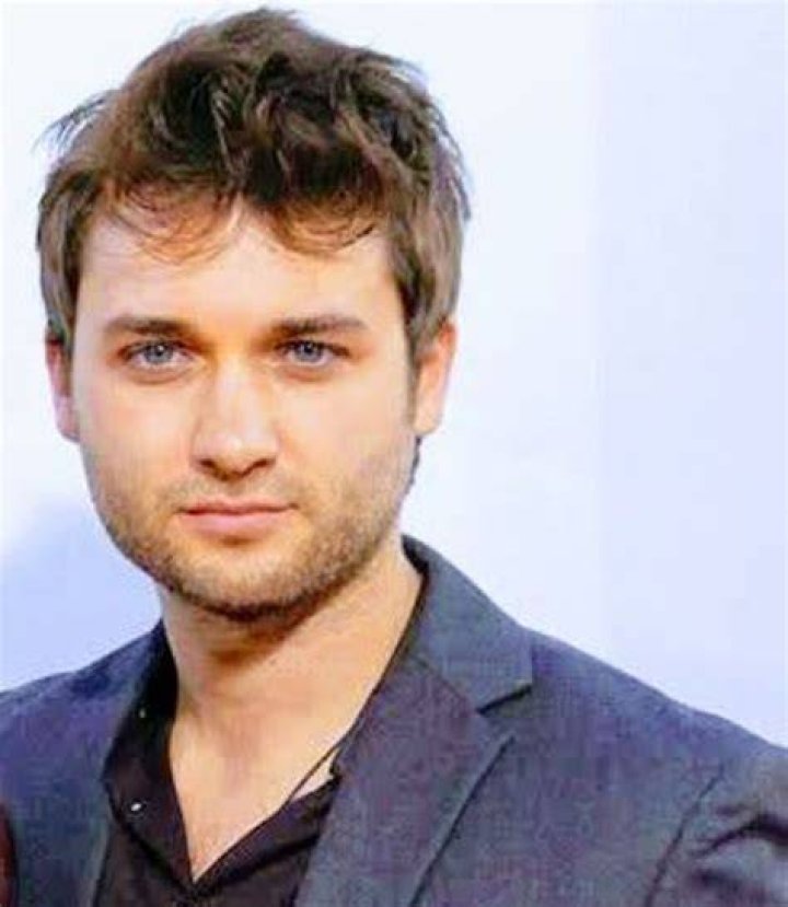Casey HooperBio, Age, Net Worth, Facts, Married, Career