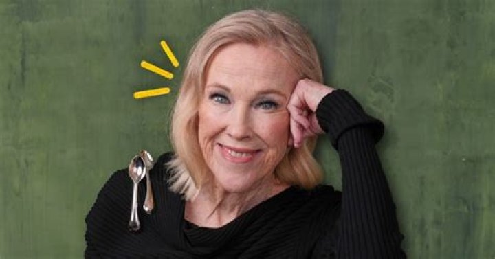 Catherine O'Hara Net Worth, Wealth, and Annual Salary 2 Rich 2 Famous