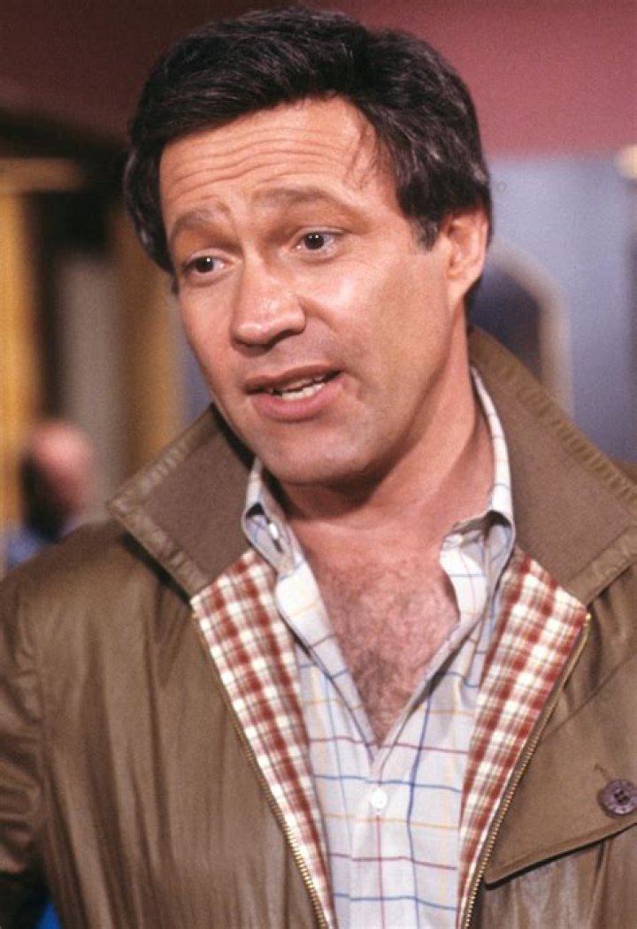Charles Siebert, &lsquo;Trapper John, M.D.&rsquo; actor, dead at 84 News and Gossip