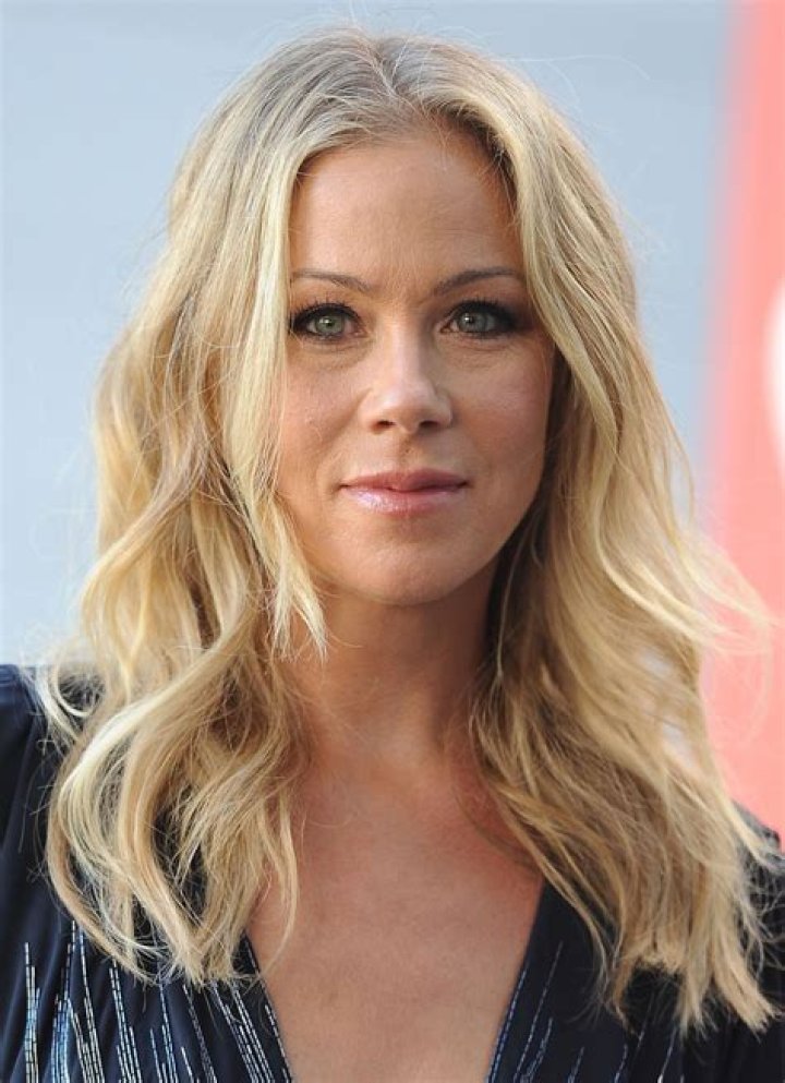 Christina Applegate's Lookalike Daughter Bears Resemblance to Mom at Emmys