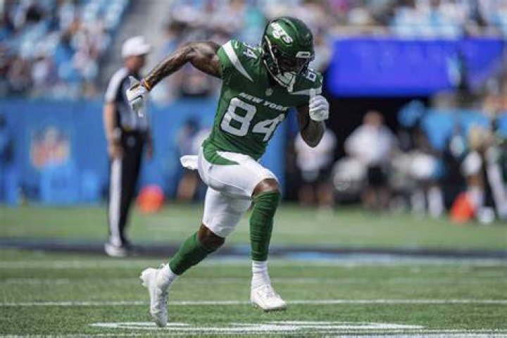 Corey Davis' Family 5 Fast Facts You Need to Know