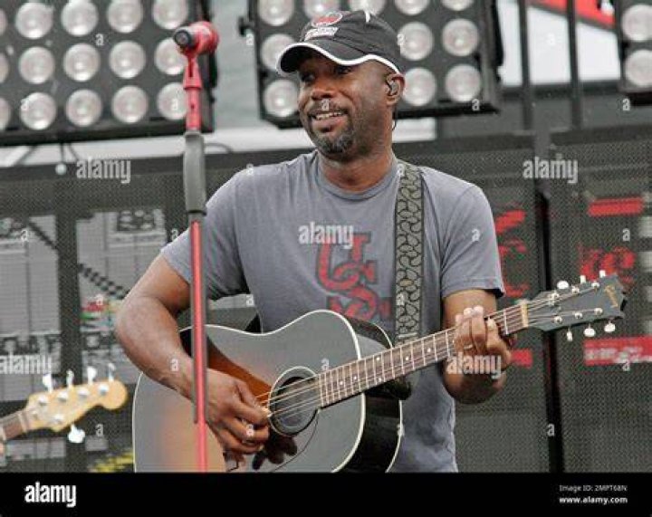 Country singer Darius Rucker was eating at IHOP and he picked up the