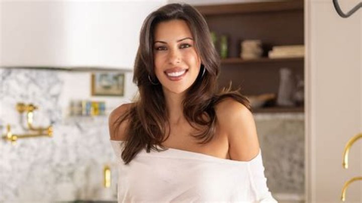 Devin Brugman Bio, Wiki, Age, Height, Measurements, Career, Boyfriend