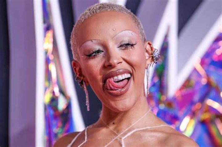 Doja Cat’s Net Worth How She Makes And Spends Her Money