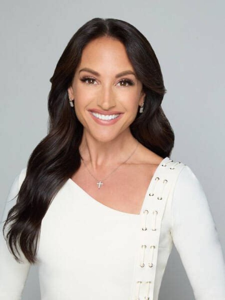 Emily Compagno's height, age, children, husband, profession, salary