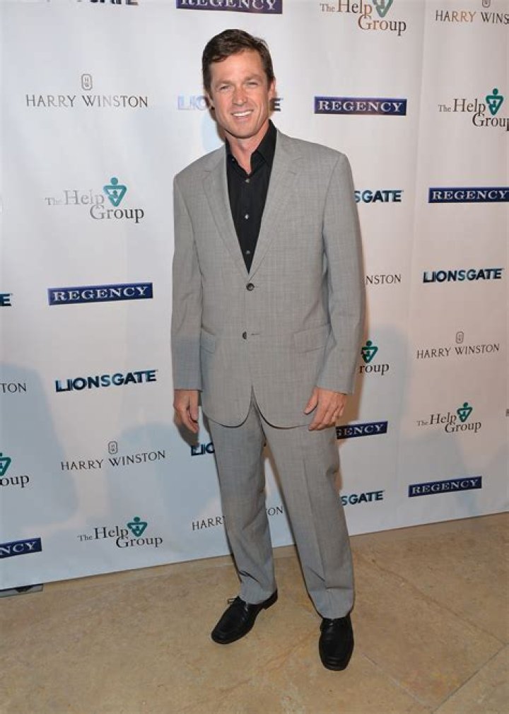 Eric Close Net Worth & Biography 2022 Stunning Facts You Need To Know
