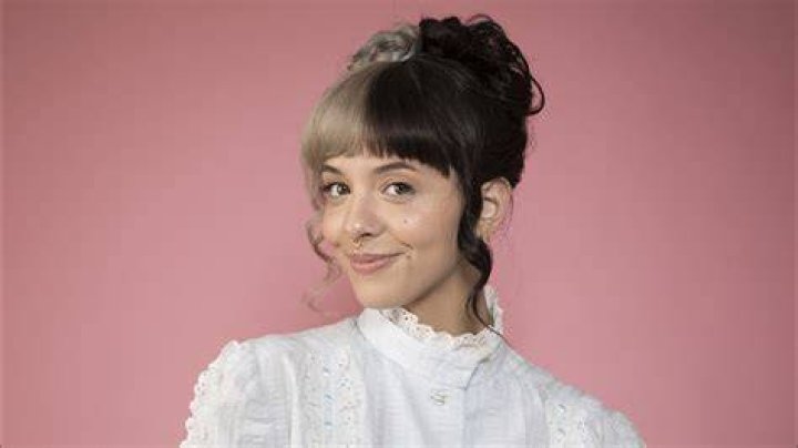 Fans upset after singer Melanie Martinez cancels Oakland show at the