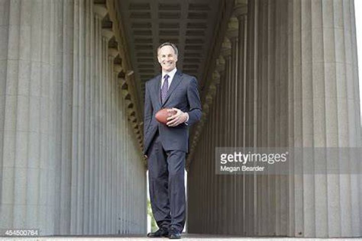 Former AllPro safety Gary Fencik is now a star in the financial world