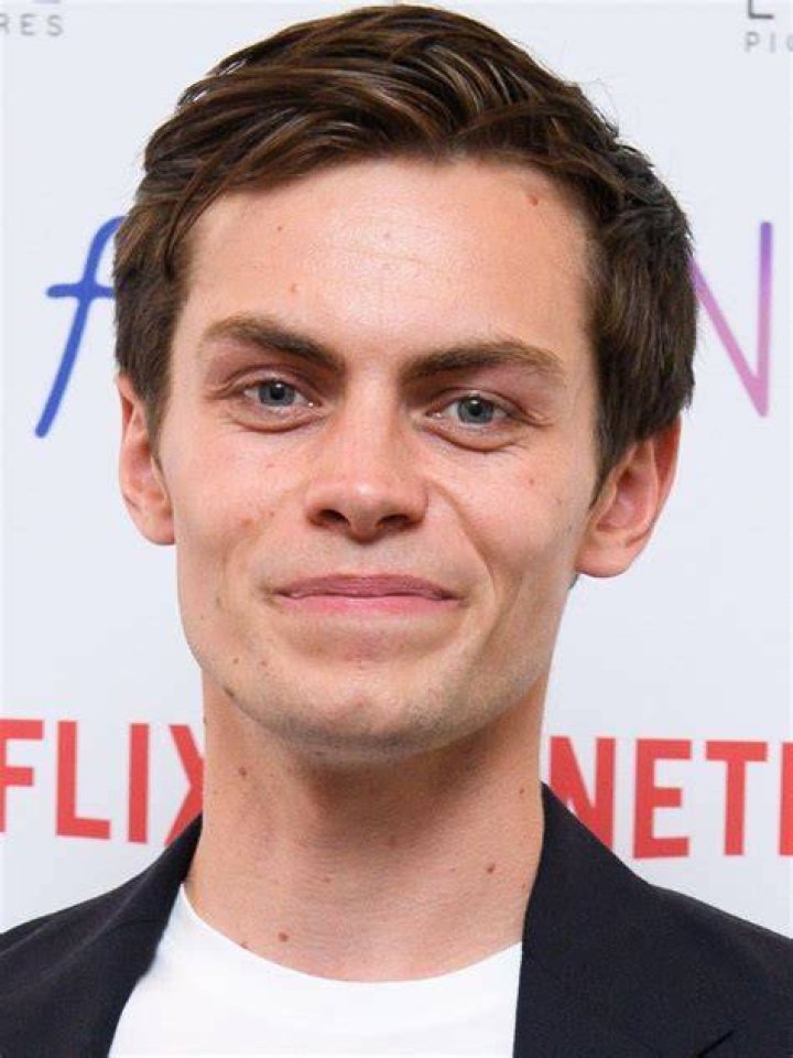 Freddy Carter age, net worth, girlfriend, family, biography and latest