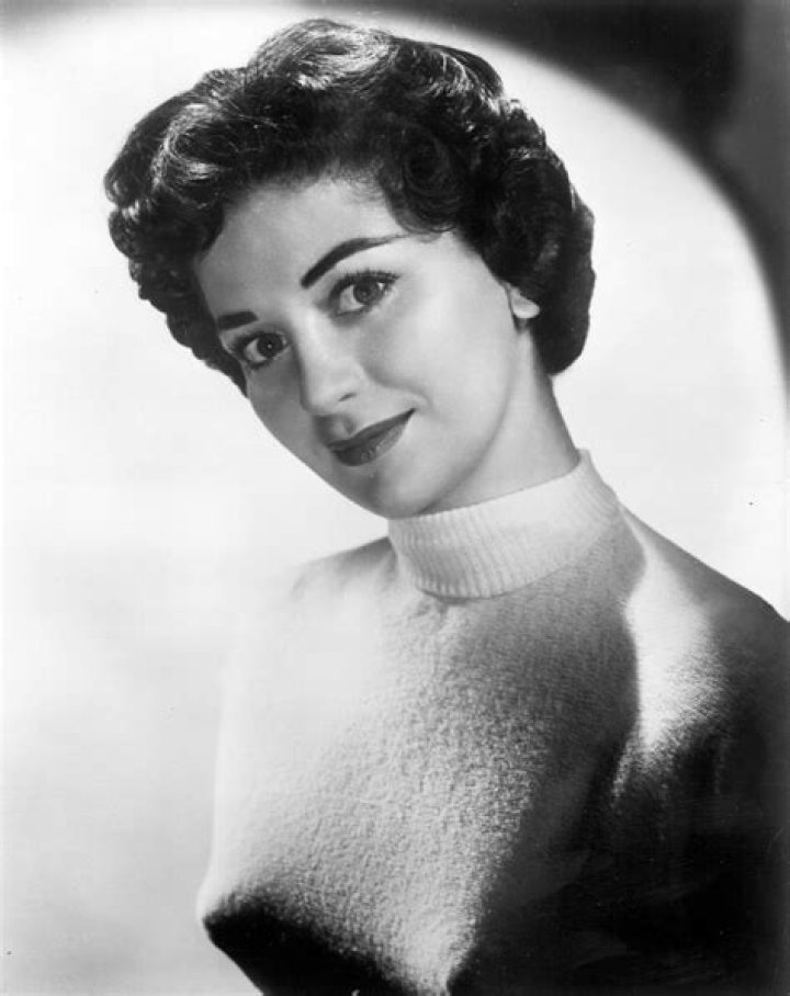 Gogi Grant, singer who bumped Elvis from top spot on chart, dies SFGate