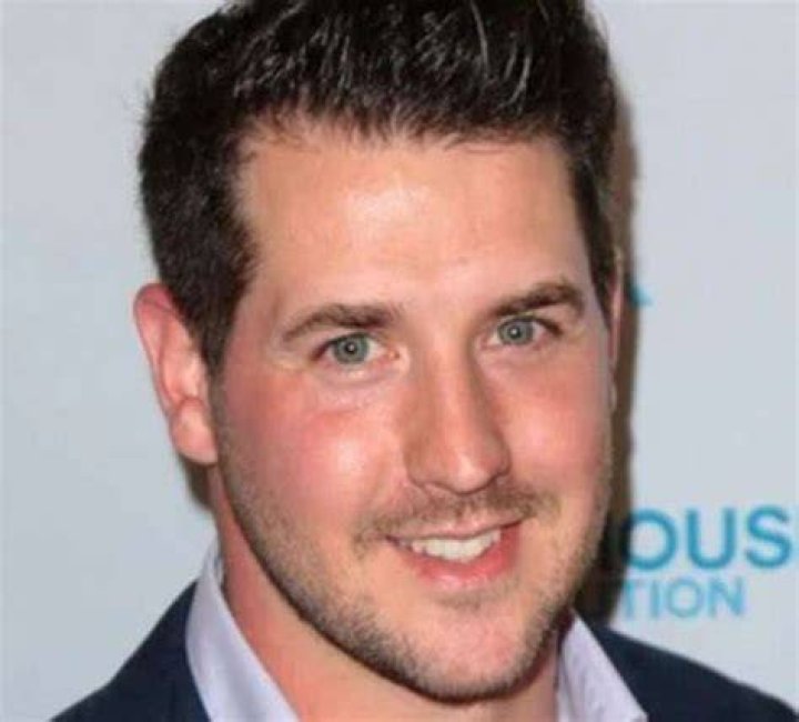 Grant Turnbull Bio, Net Worth, Salary Age, Height, Weight, Wiki