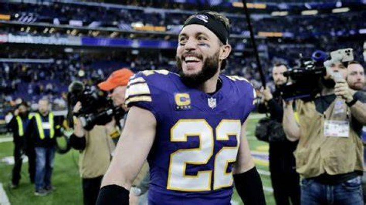 Harrison Smith's parents and sister Harrison smith, Baseball hats