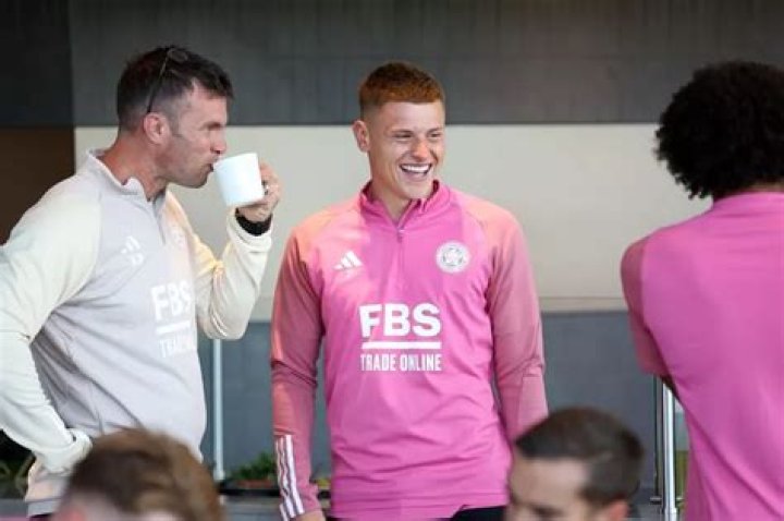 Harvey Barnes transfer latest Enzo Maresca's revealing reply as Aston
