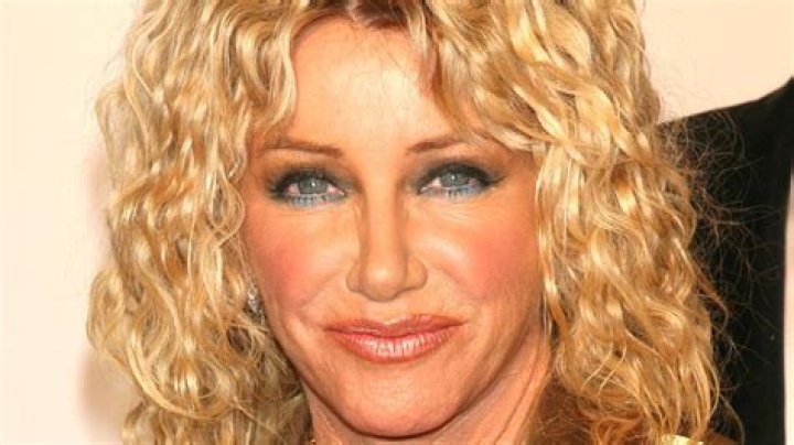 How Much ABC Really Paid Suzanne Somers For Three's Company