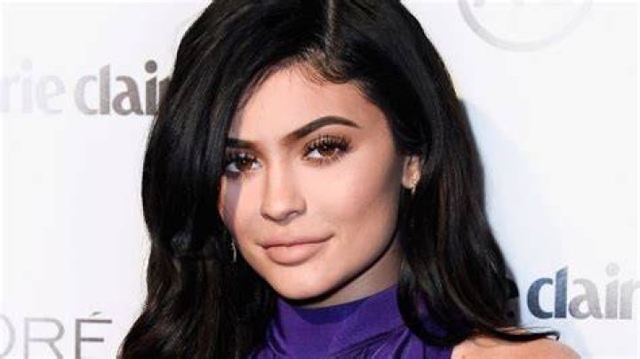 How Much Does Kylie Jenner Weigh 2022? Net Worth 2022, Baby Daddy, Kids