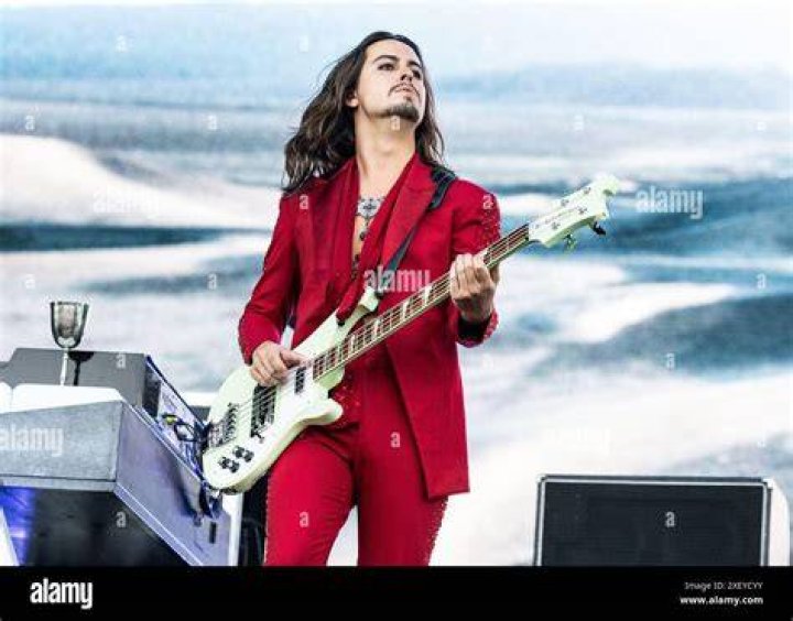 How Tall Is Sam Kiszka