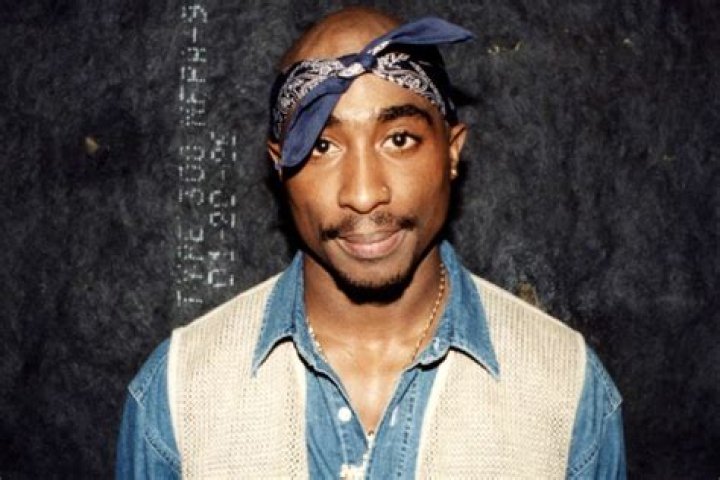 How Tall Tupac? Copechi Bazar