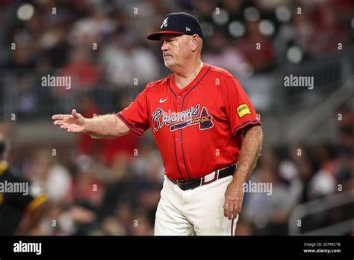 In Brian Snitker, Braves make the safe, not sexy, pick for manager
