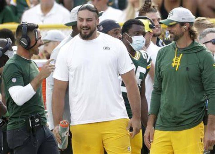 Is David Bakhtiari playing tonight against 49ers?