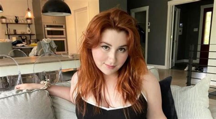 Isla Moon (Onlyfans) Wiki Unveiling the Enigmatic Sensation katie sakov