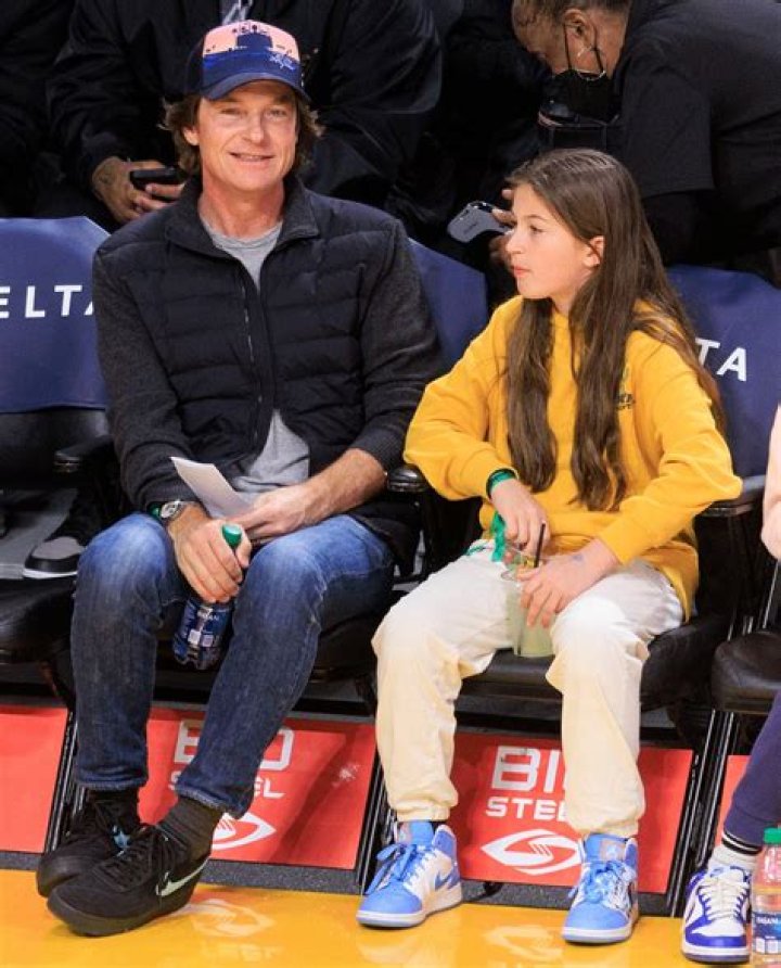 Jason Bateman and Daughter Maple, 11, Sit Courtside at Lakers Game