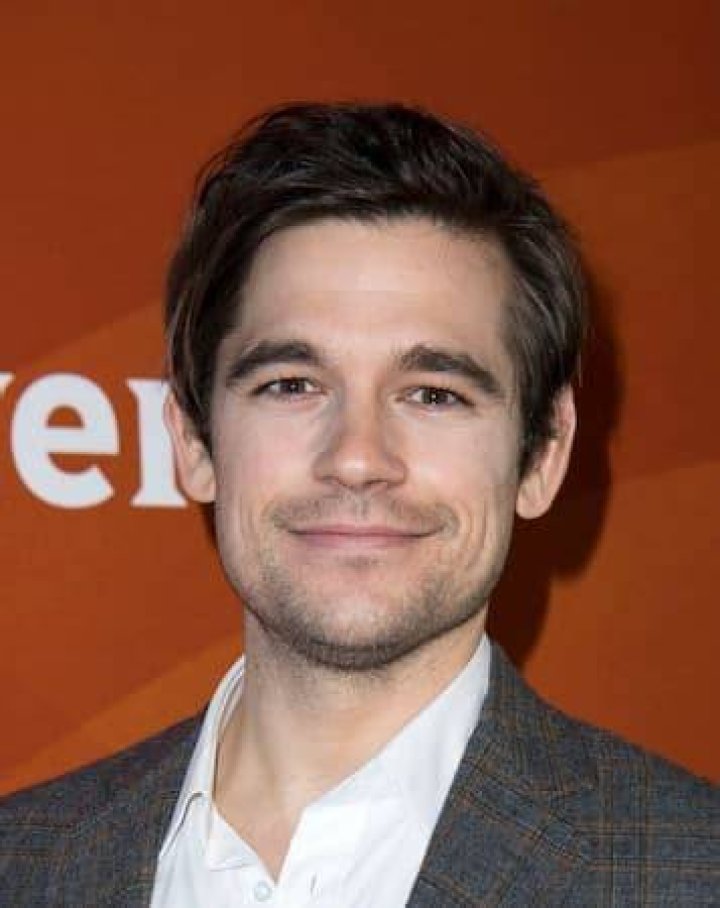 Jason Ralph wiki, bio, age, wife, net worth, children, height, movies