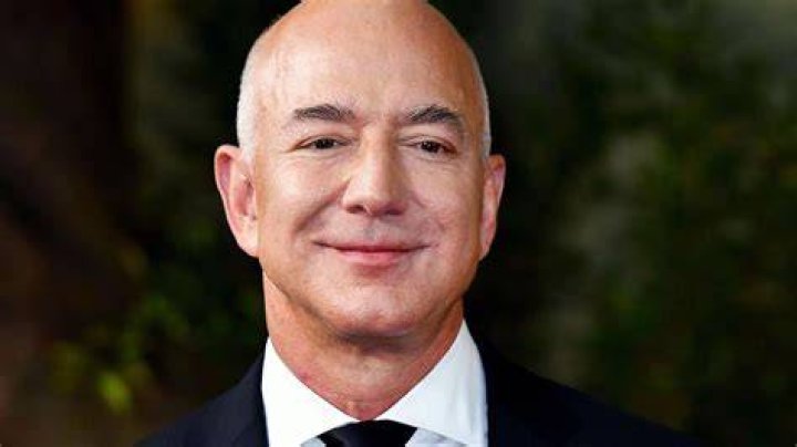 Jeff Bezos Donates Nearly 600 Million in Amazon Shares in 2022 (So Far