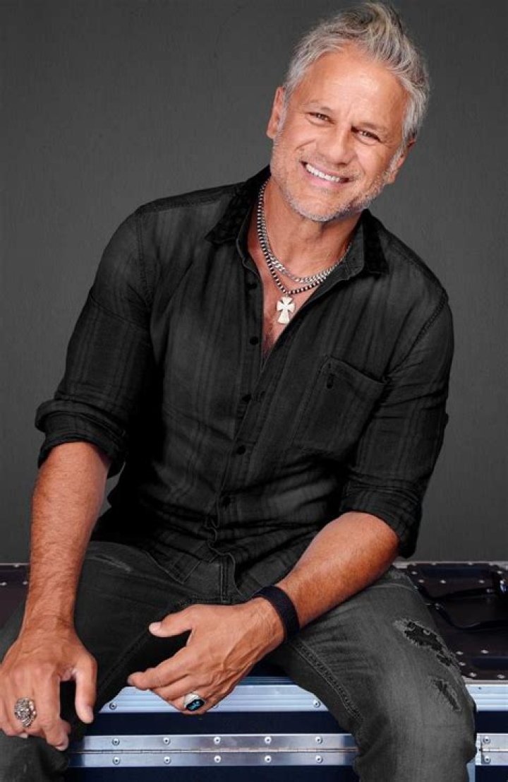 Jon Stevens sings about new love Heloise Pratt on album Starlight