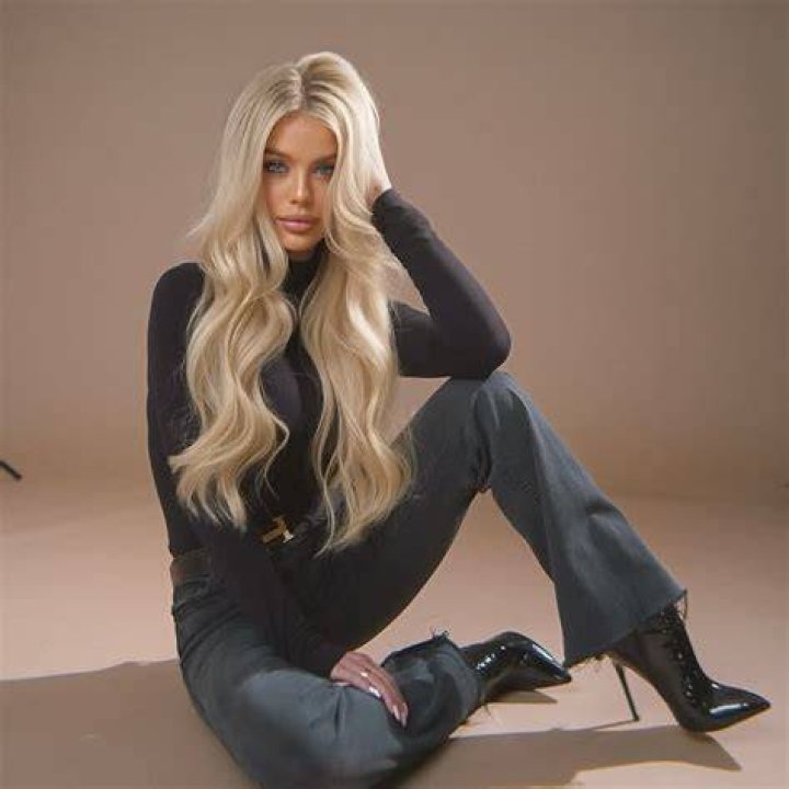 Kaylyn Slevin Bio Age Height House Net Worth Career Parents Family