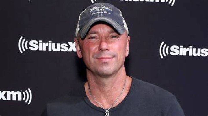 Kenny Chesney net worth, age, wiki, family, biography and latest