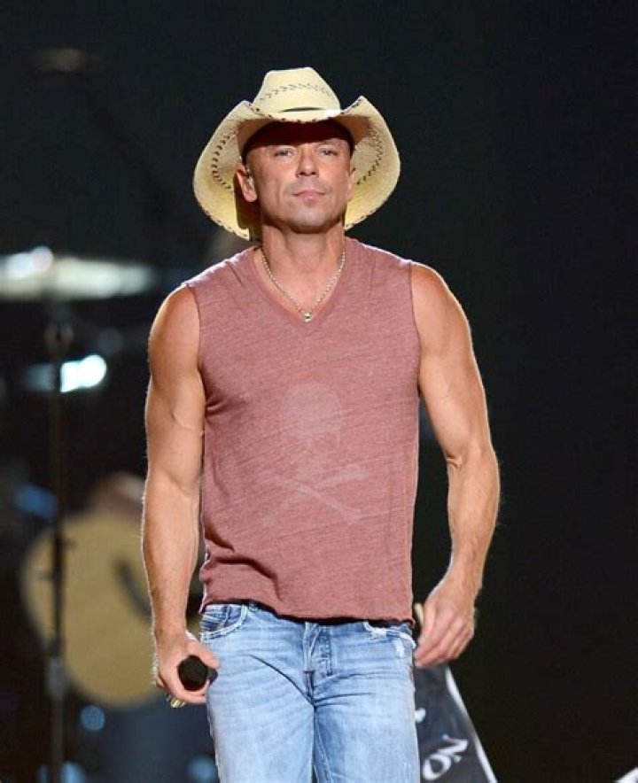 Kenny Chesney Net Worth , Salary, Age, Height, Bio, Family, Career