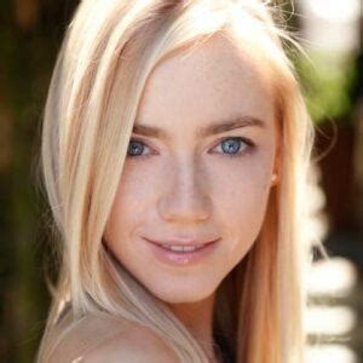Laura Hand Net Worth 2024 Wiki Bio, Married, Dating, Family, Height