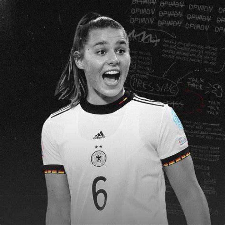 Lena Oberdorf "Auch neben dem Platz den Mund aufmachen" DFB