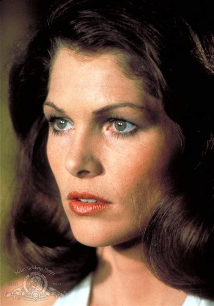 Lois Chiles Biography IMDb