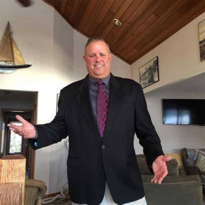 Luke Brunelle's Obituary and Suicide as Cause of Death Internewscast