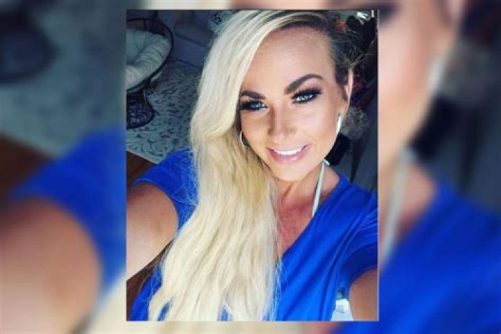 Maestra con OnlyFans demandar&aacute; a escuela por despido