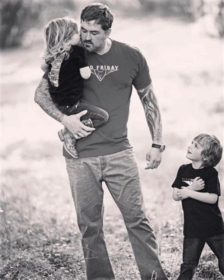 Marcus Luttrell Height, Age, Wife, Family, Biography & More &raquo; StarsUnfolded