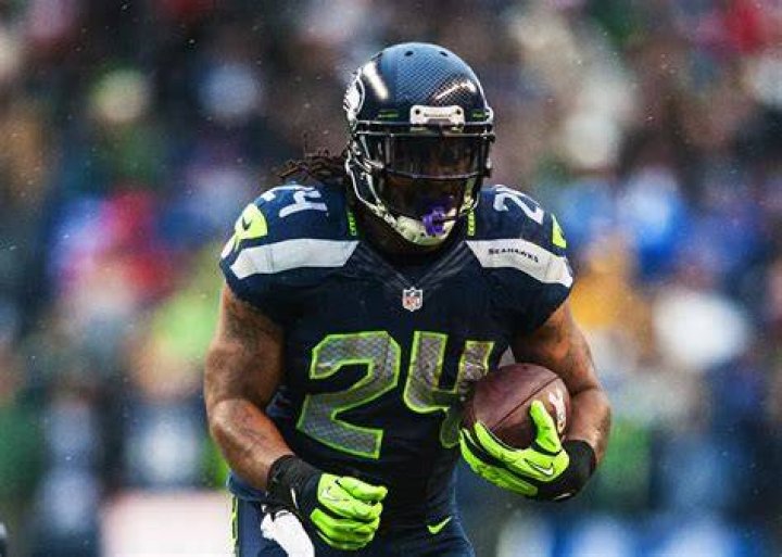 Marshawn Lynch's brother Davonte suits up for 49ers audition