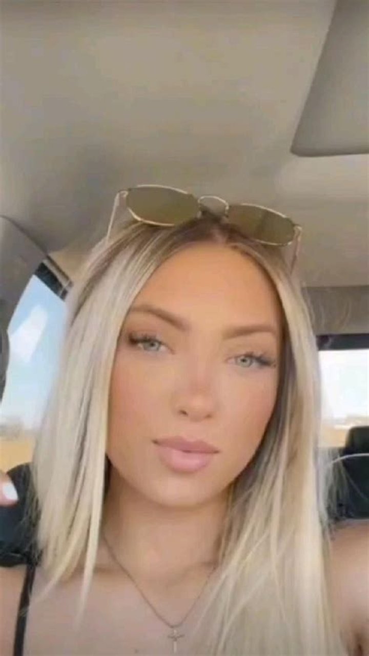 Model &mdash; EMMY BRE