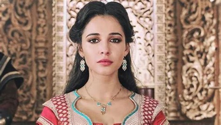 Naomi Scott Ethnic Background, Net Worth, Race, Nationality, Parents
